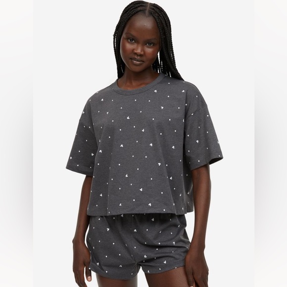 H & M Disney Pajama Set NWT - Picture 2 of 8